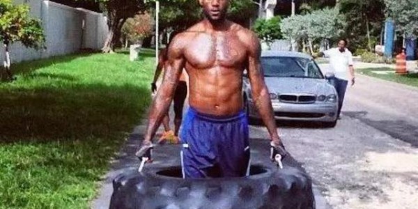 周琦推轮胎，易建联推轮胎，詹姆斯推轮胎，差距令人深思|NBA|拉塞尔-威斯布鲁克|柯蒂斯·琼斯|nba|萨克拉门托国王队_新浪体育_新浪新闻