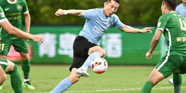 开云体育下载-【中超最人物】历经磨难仍满怀热情 阎相闯书写传奇