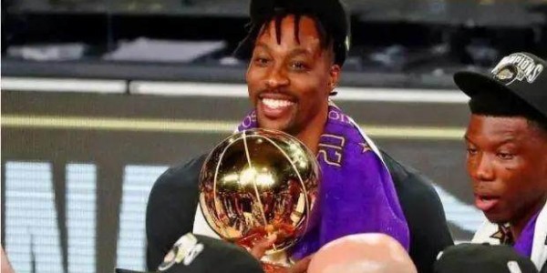 官方入口-霍华德：落选75大让我想退役 詹姆斯科比截然不同